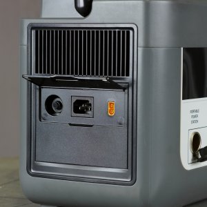 Портативная электростанция FUBAG AS 2400i (аккумулятор LiFePO4) в Ростове-на-Дону фото